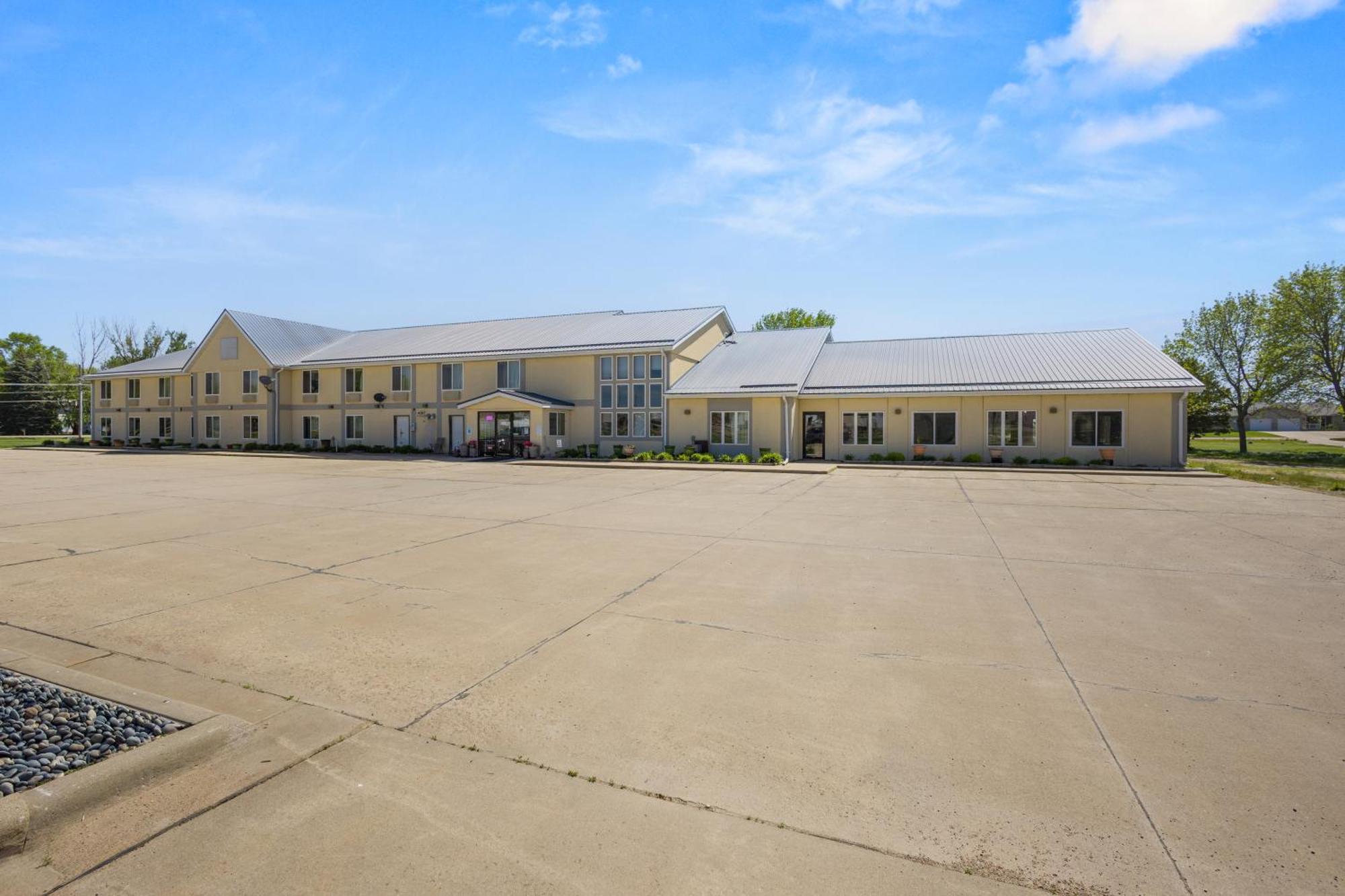 De Smet Super Deluxe Inn & Suites Екстериор снимка