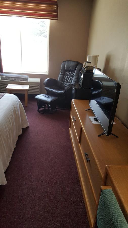 De Smet Super Deluxe Inn & Suites Екстериор снимка