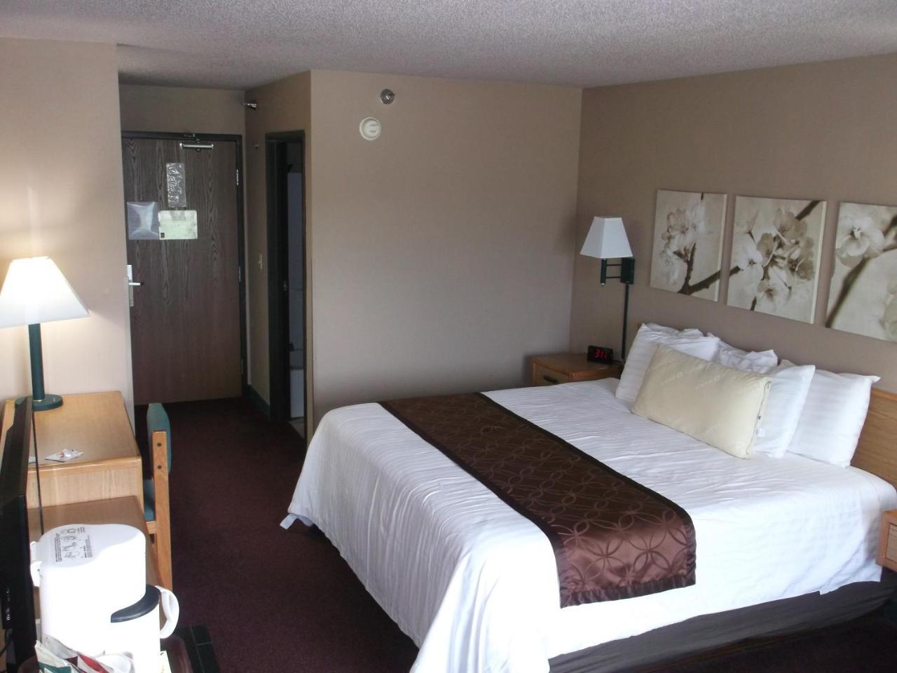 De Smet Super Deluxe Inn & Suites Екстериор снимка